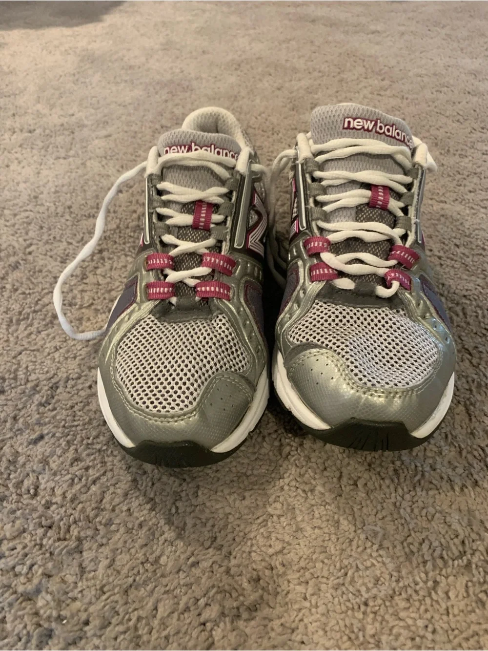 New Balance Women's Silver and Pink Athletic Running Shoes